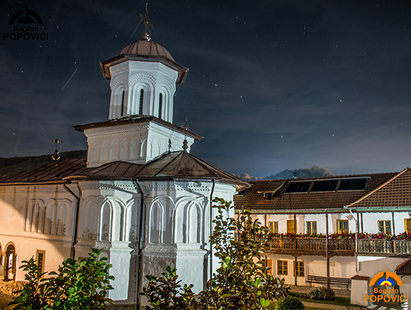 Mănăstirea Sărăcinești